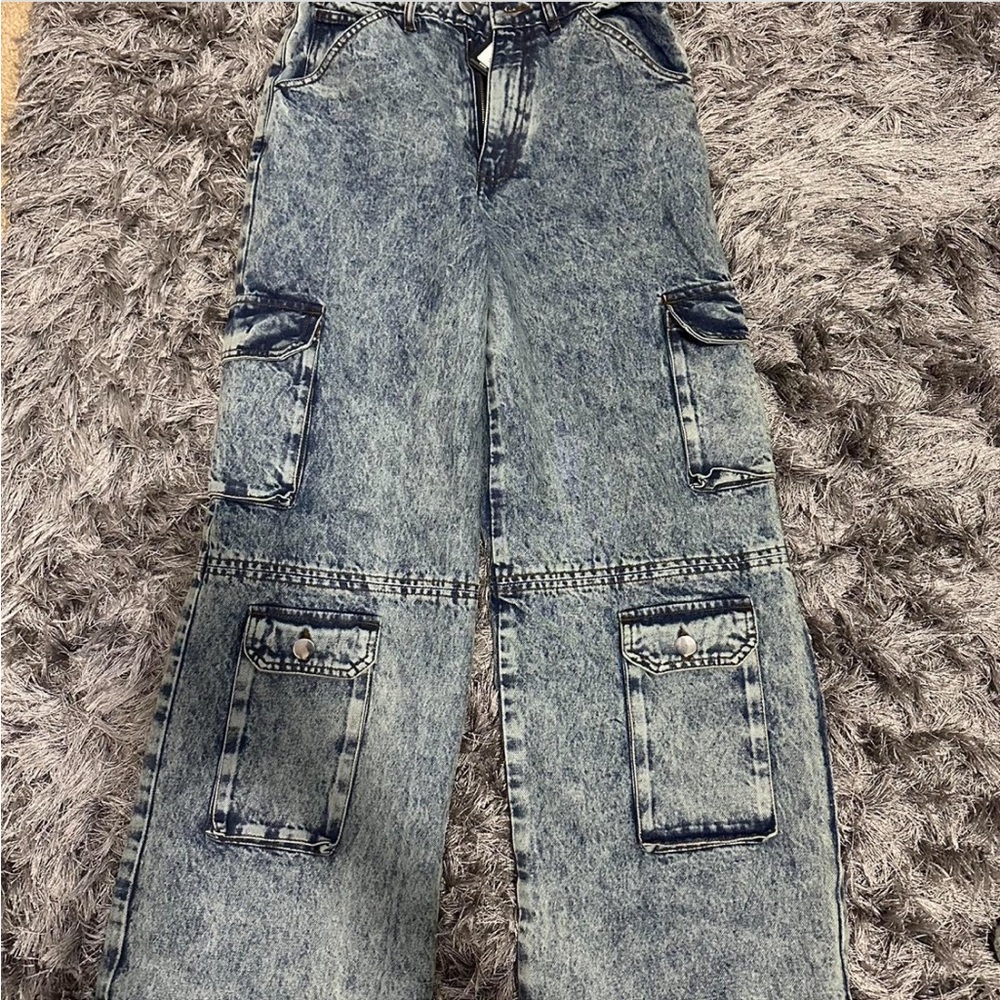 Light Blue Acid Wash Wash Cargo Jeans